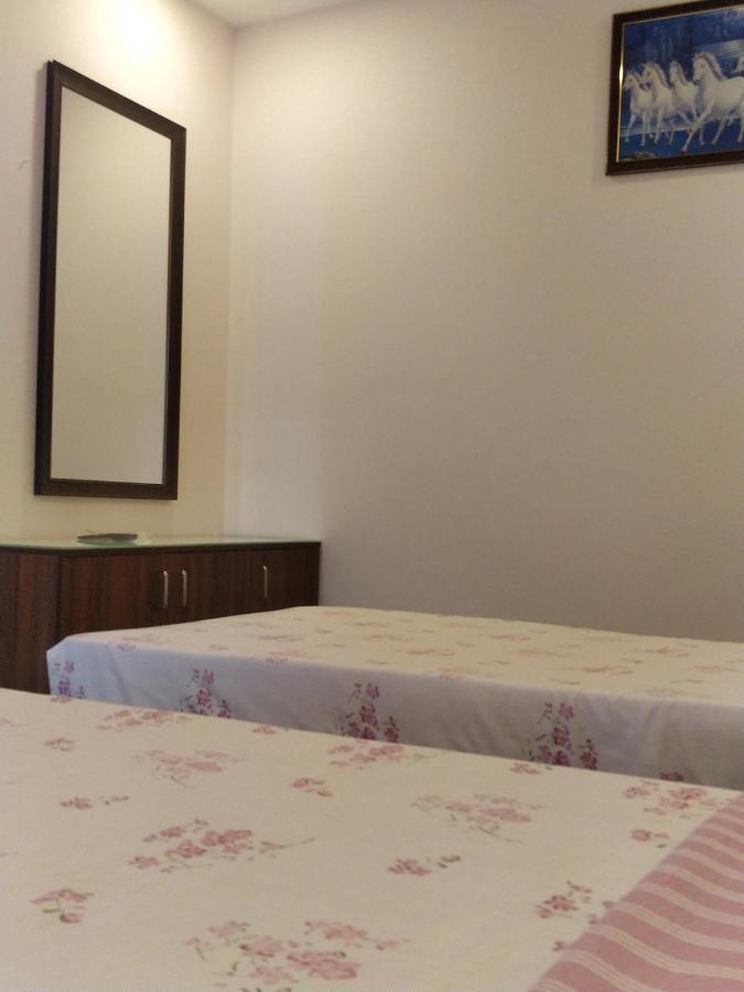 Majestic Inn Thiruvananthapuram Exterior photo